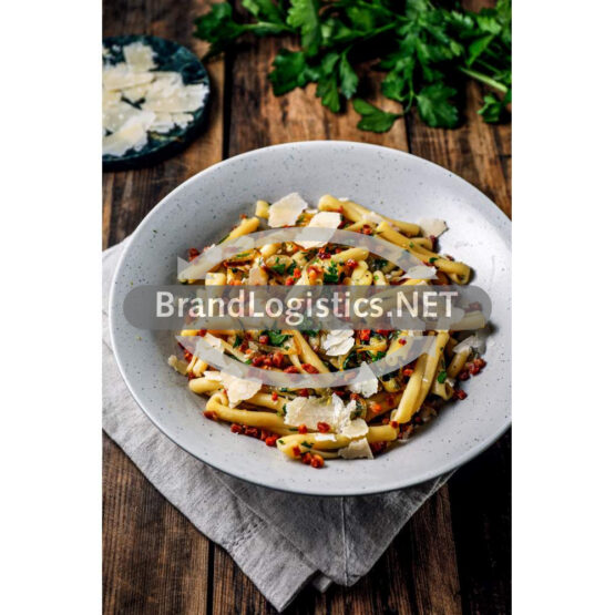 Barilla Collezione Casarecce mit karamellisierten Zwiebeln & Speck