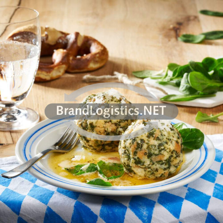 Spinatknödel mit Butter und Parmesan