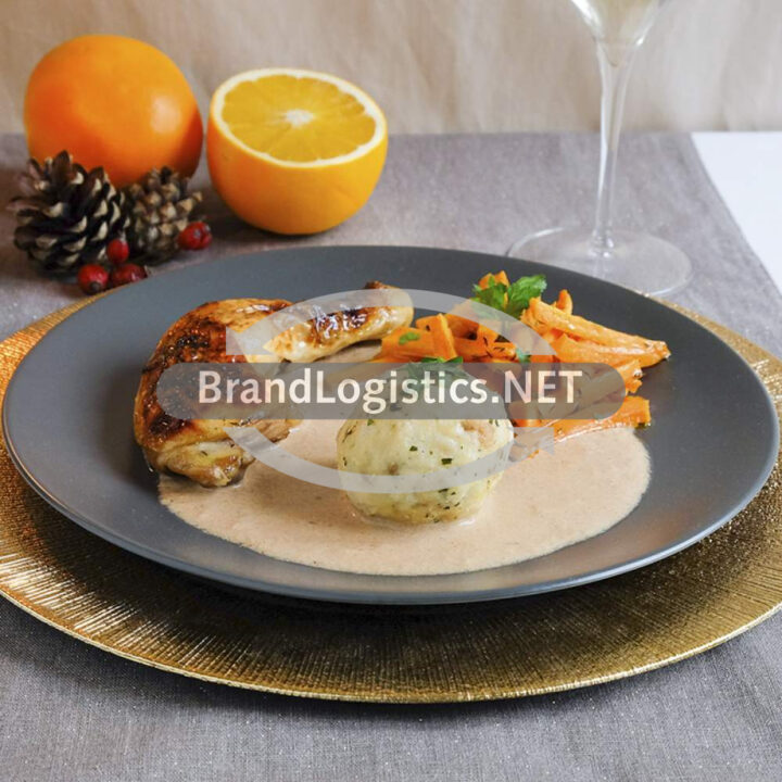 Hähnchenschenkel mit Orangen-Honig-Marinade, Glühweinsoße und Semmelknödel